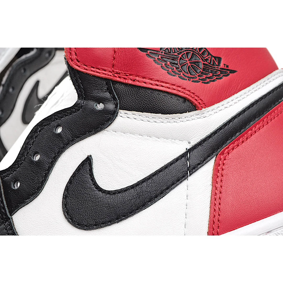 Air Jordan 1 Retro High OG Black Toe 2016