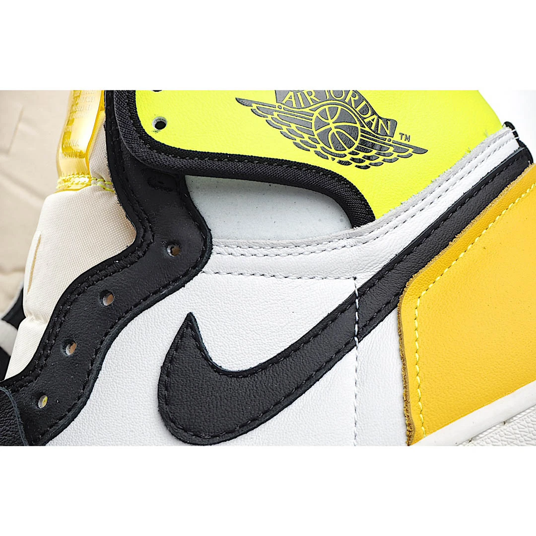 Air Jordan 1 Retro High OG Volt Gold