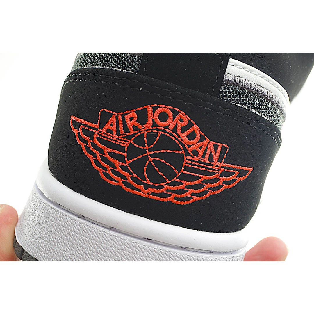 Air Jordan 1 Retro Low Black Infrared