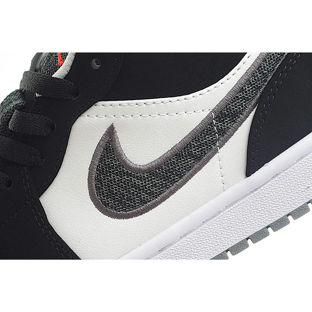 Air Jordan 1 Retro Low Black Infrared