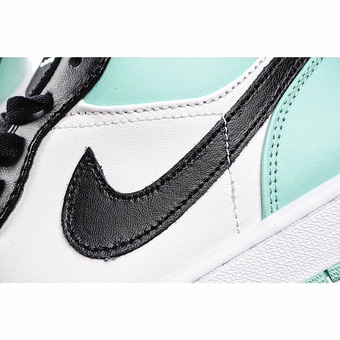 Air Jordan 1 Retro Low Emerald