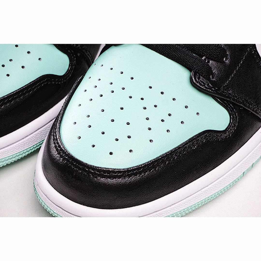 Air Jordan 1 Retro Low Emerald