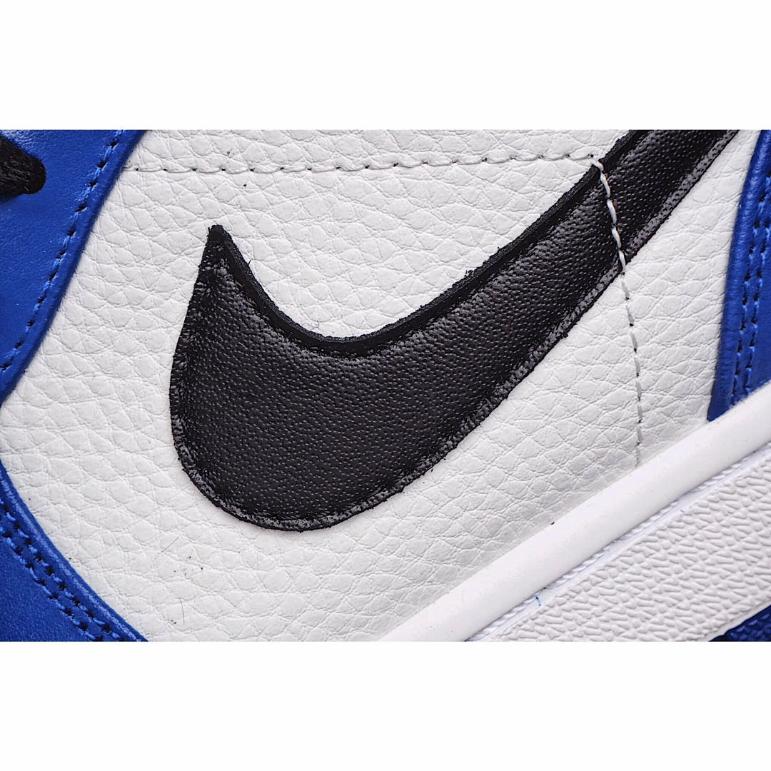 Air Jordan 1 Retro Low Hyper Royal