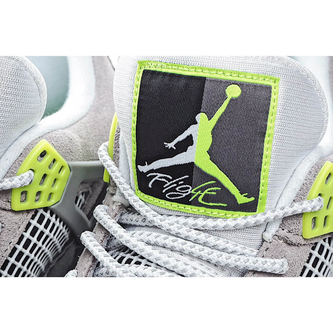 Air Jordan 4 Retro SE Neon 95