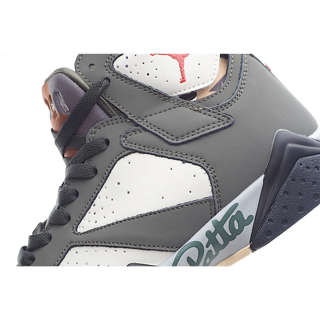 Patta x Air Jordan 7 Retro SP Icicle