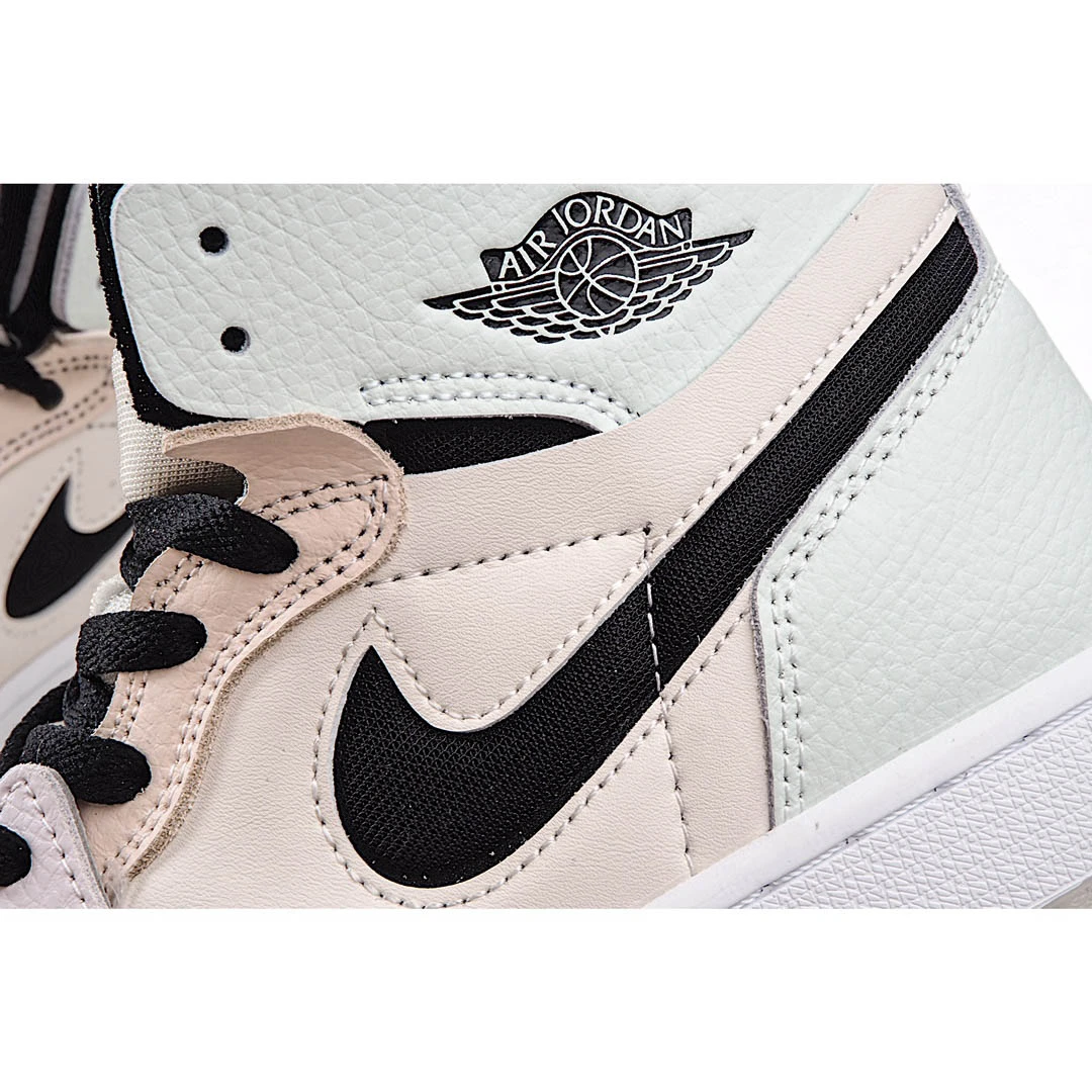 Wmns Air Jordan 1 High Zoom Comfort Easter