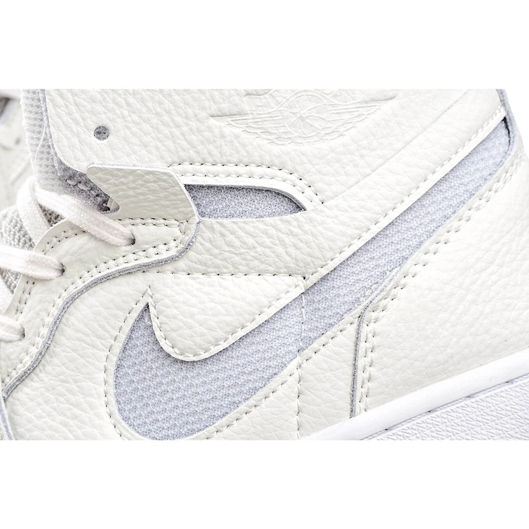 Wmns Air Jordan 1 High Zoom Pearl White