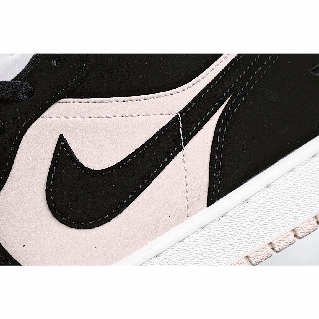 Wmns Air Jordan 1 Low Black Guava Ice