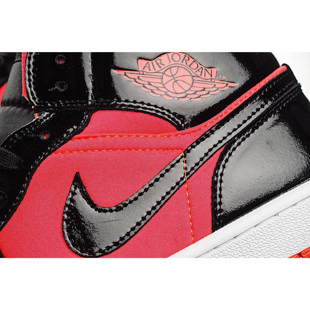 Wmns Air Jordan 1 Mid Hot Punch