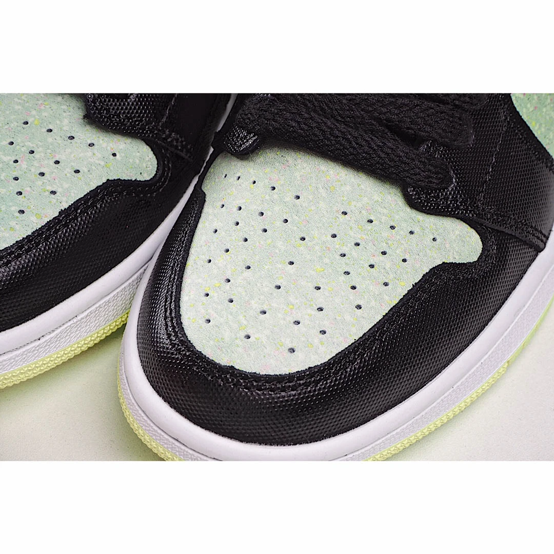 Wmns Air Jordan 1 Mid SE Black Barely Volt