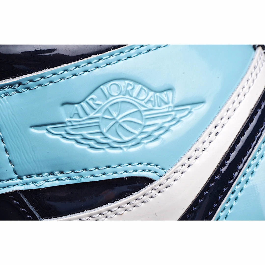 Wmns Air Jordan 1 Retro High OG Blue Chill