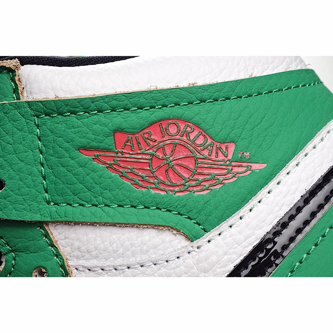 Wmns Air Jordan 1 Retro High OG Lucky Green