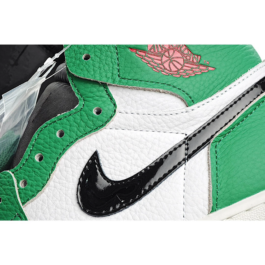 Wmns Air Jordan 1 Retro High OG Lucky Green