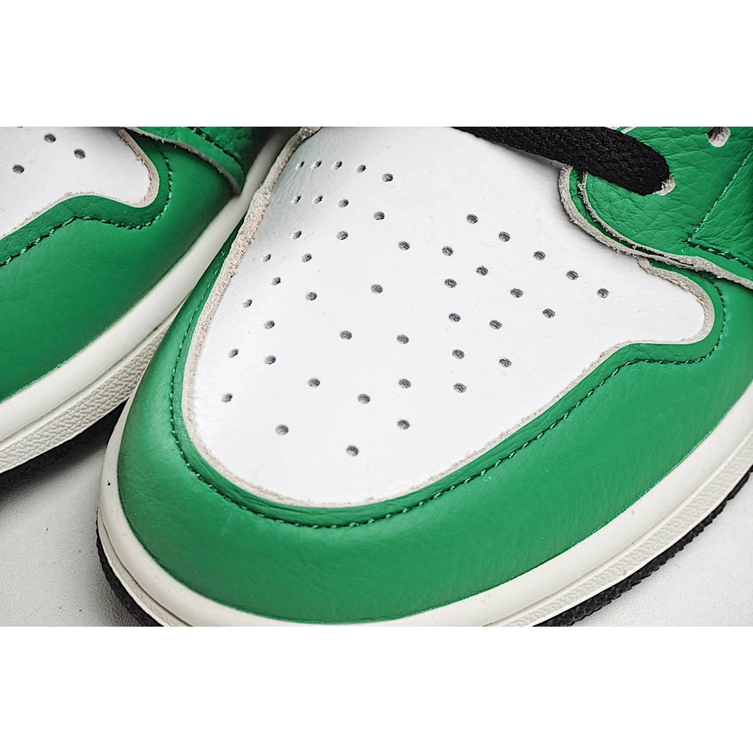 Wmns Air Jordan 1 Retro High OG Lucky Green