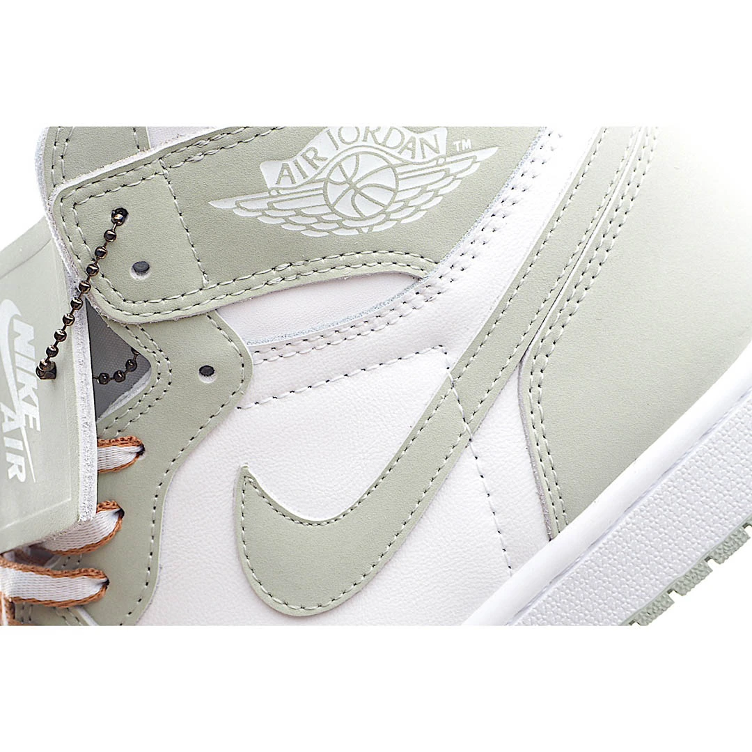 Wmns Air Jordan 1 Retro High OG Seafoam