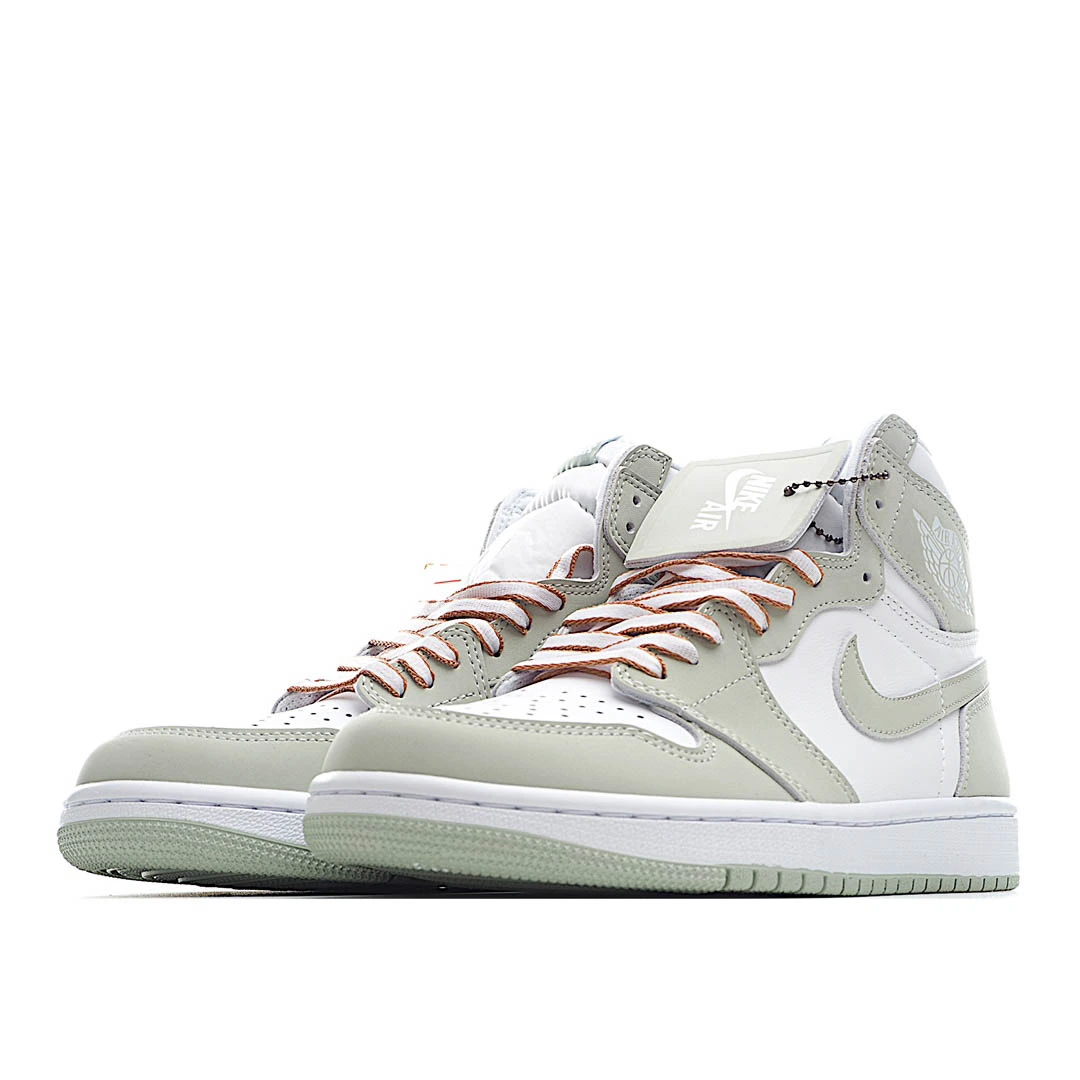 Wmns Air Jordan 1 Retro High OG Seafoam