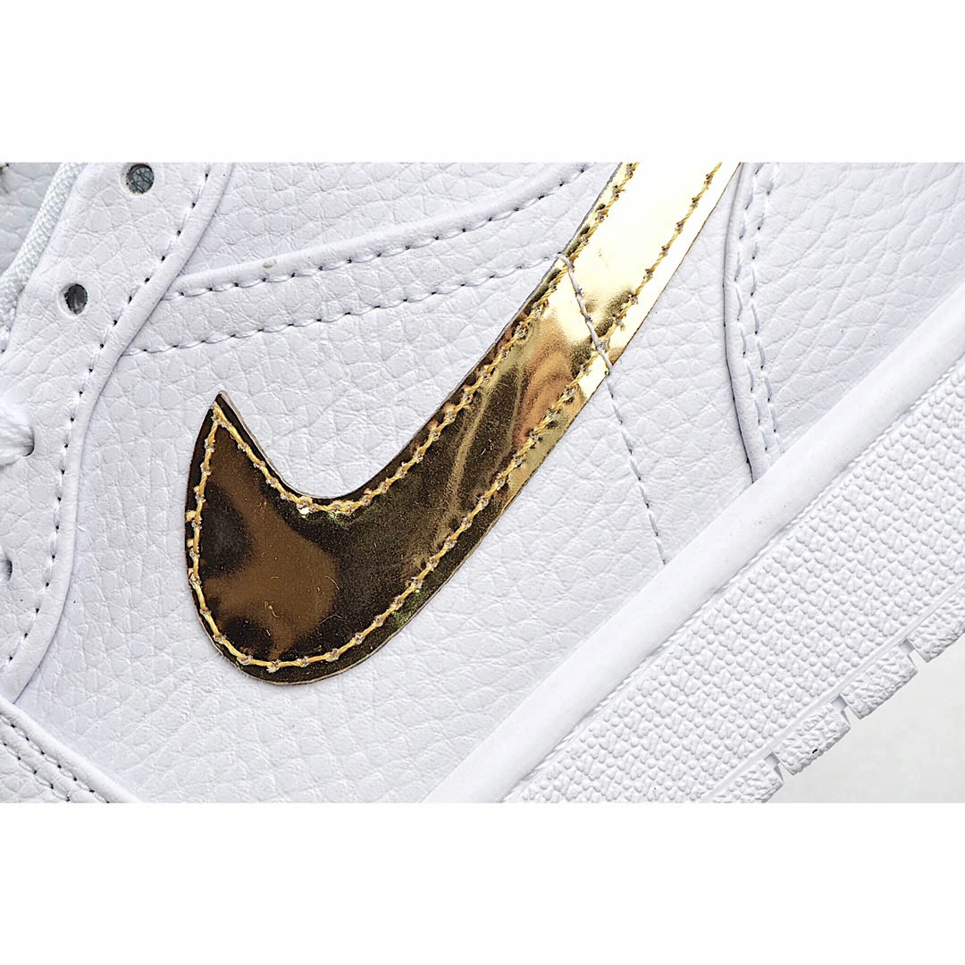 Wmns Air Jordan 1 Retro Low White Metallic Gold