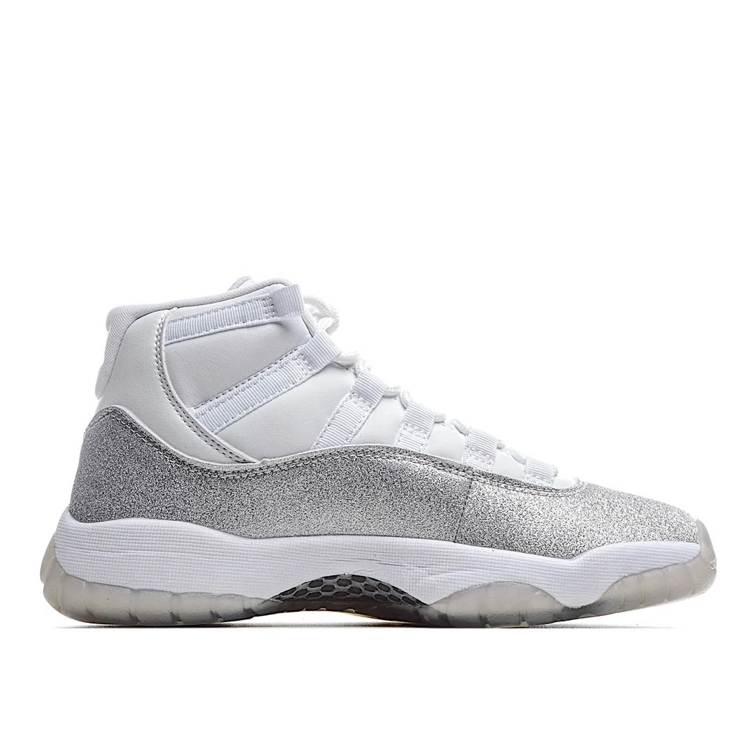 Wmns Air Jordan 11 Retro Vast Grey