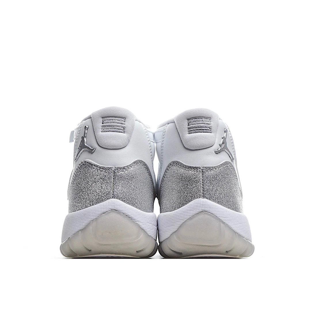 Wmns Air Jordan 11 Retro Vast Grey